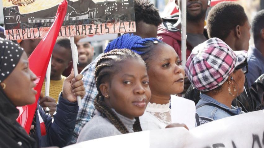 A tutte le donne e gli uomini di buona volontà presenti al presidio per Alhagie Konte – una lettera da Don Mimmo Battaglia