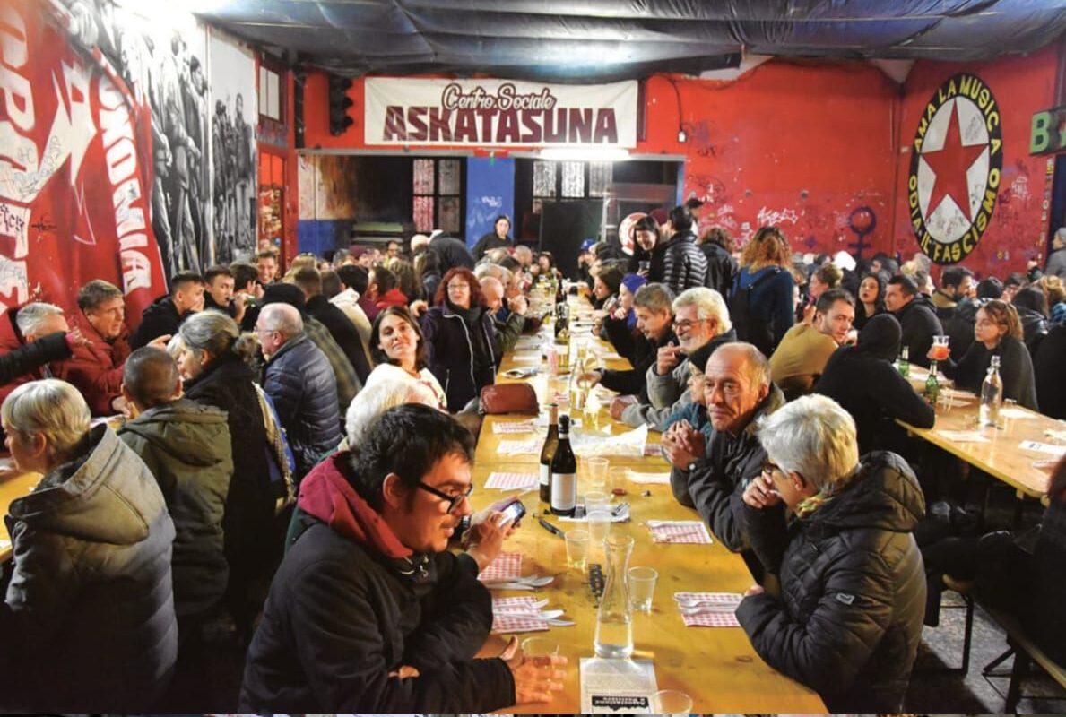 Sgomberare gli spazi sociali non fermerà chi vuole costruire un mondo migliore: solidarietà all’Askatasuna”